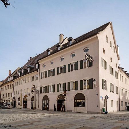Hotel Goldener Hirsch Кауфбойрен Екстериор снимка