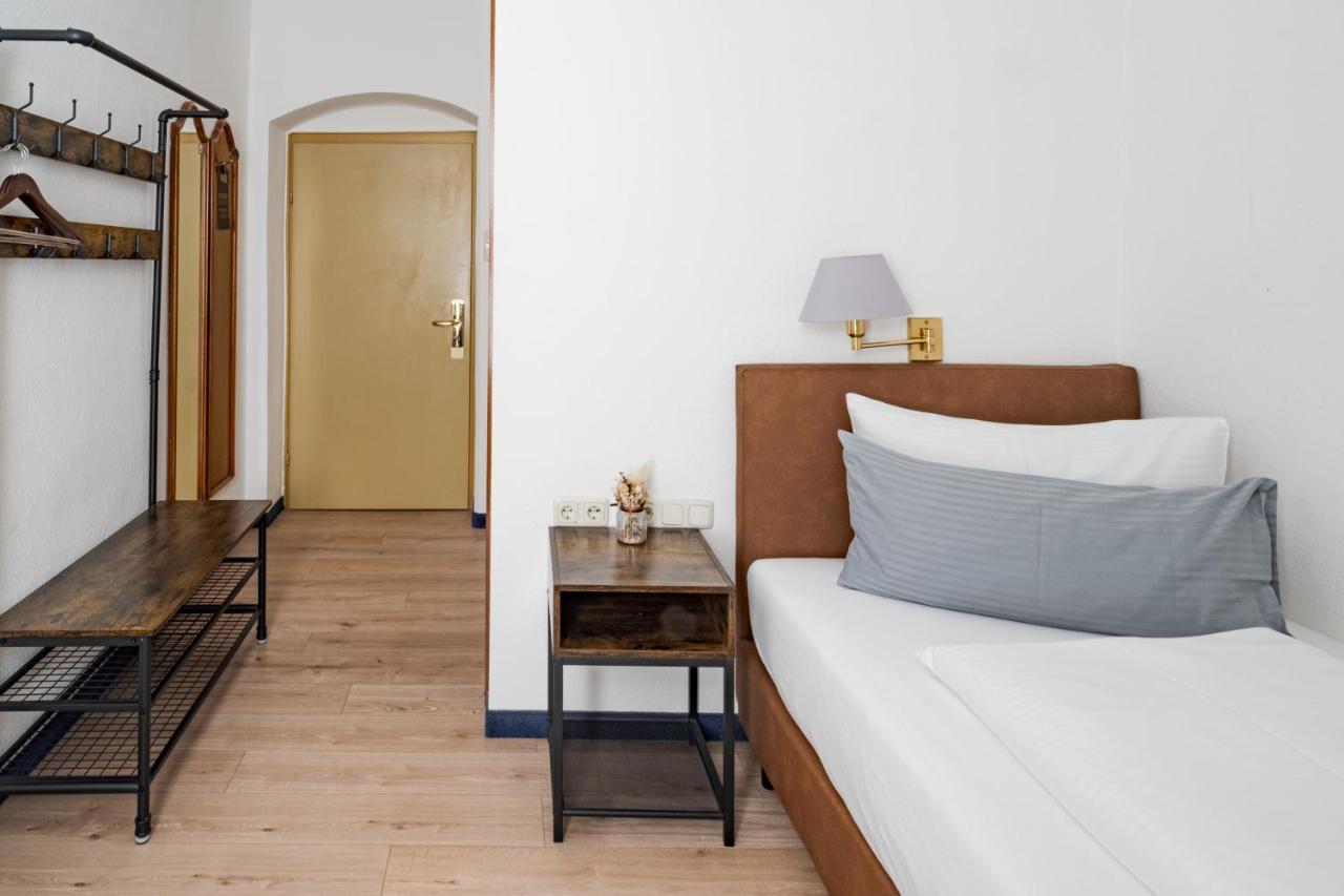Hotel Goldener Hirsch Кауфбойрен Екстериор снимка